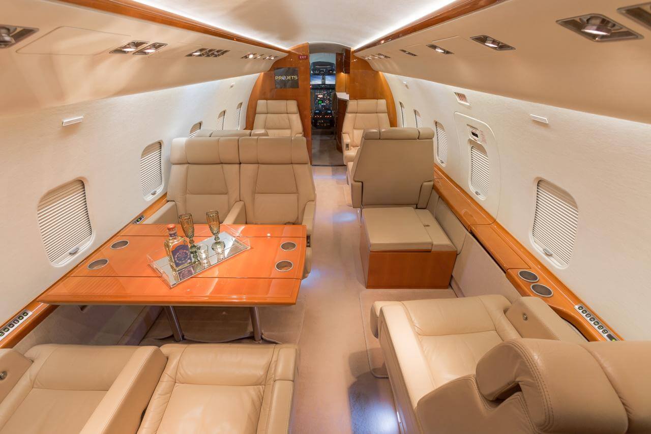 Bombardier Challenger 601-1A Interior