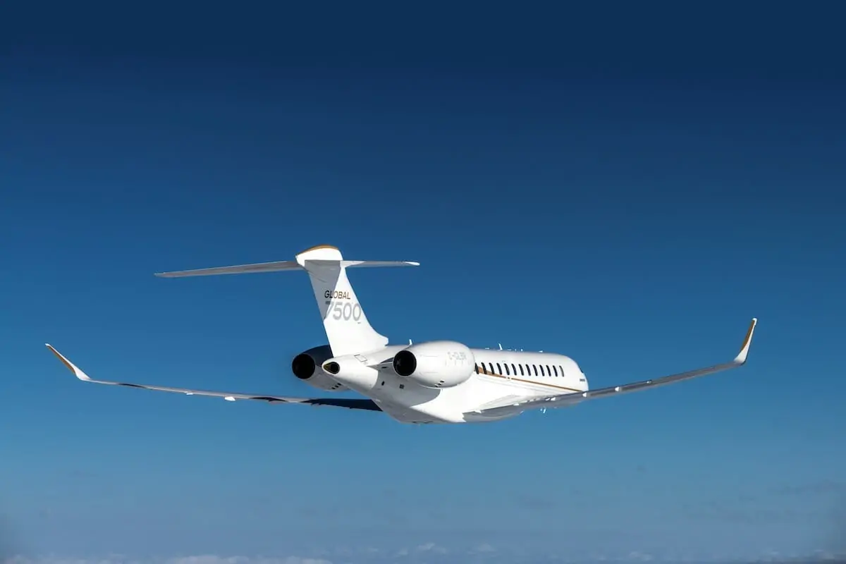 Bombardier Global 7500 ພາຍນອກ