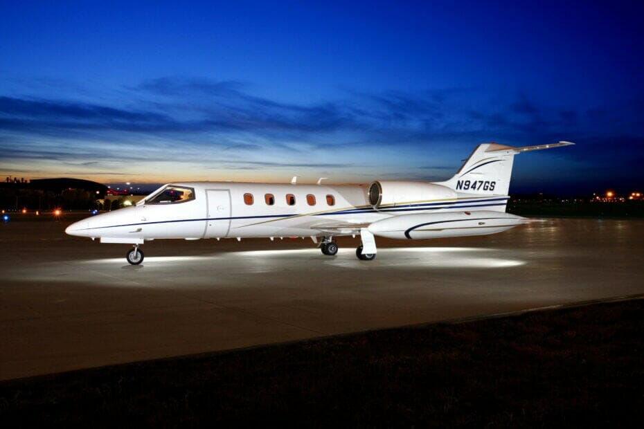 Bombardier Learjet 35A Exterior