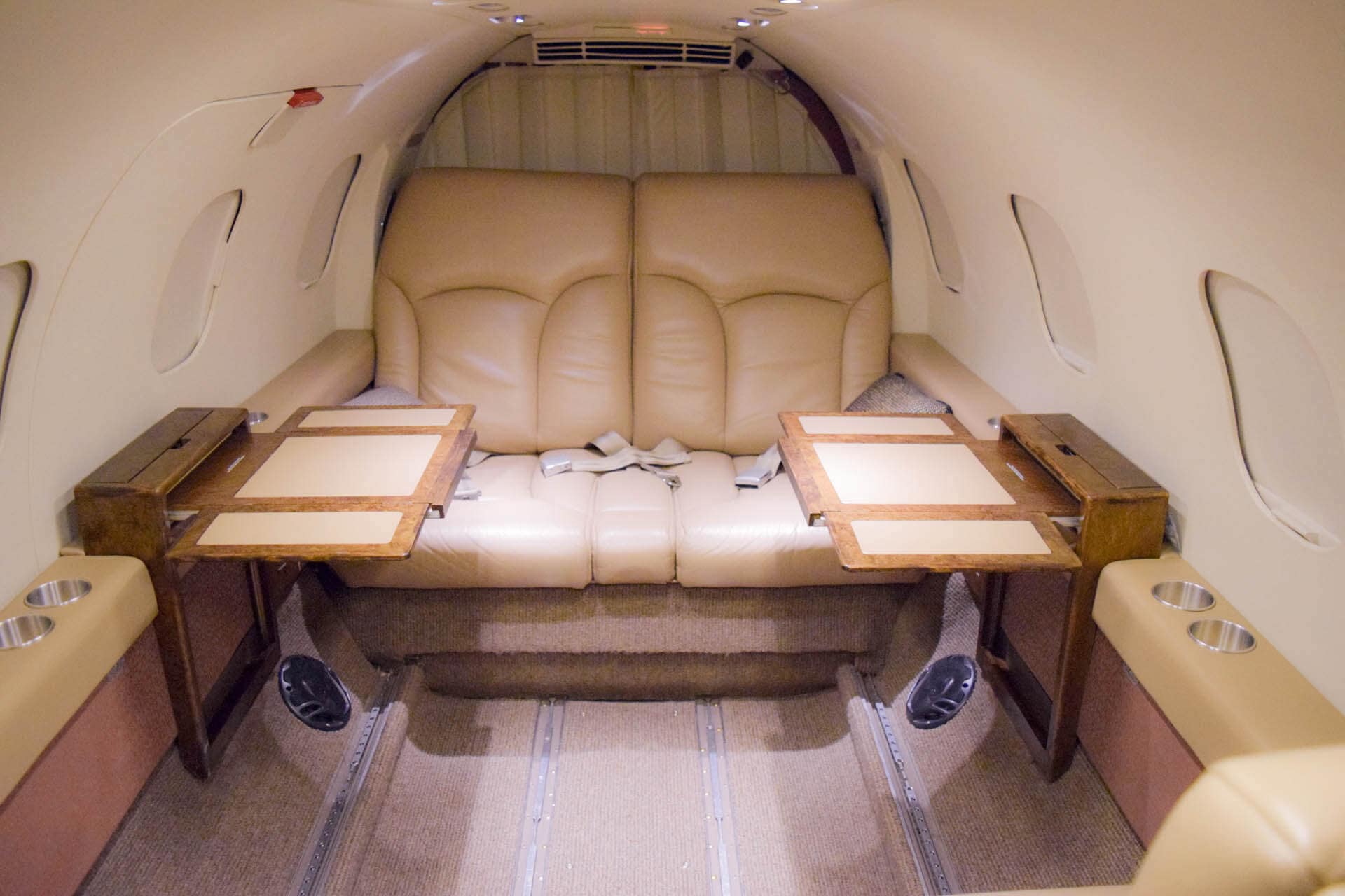 Bombardier Learjet 35A Interior