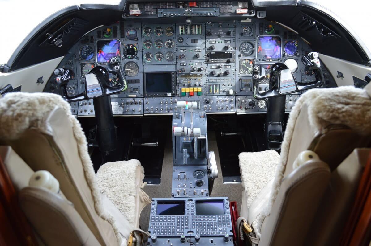Bombardier Learjet 55 Cockpit
