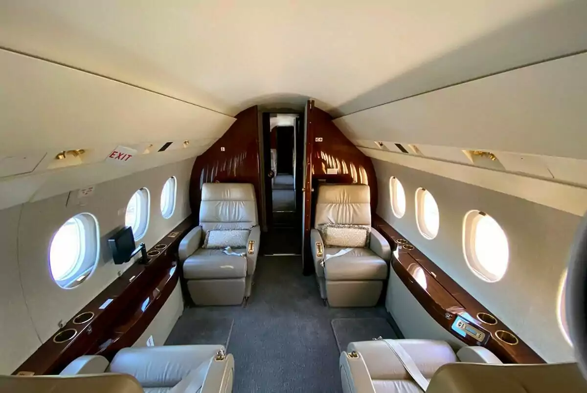 Dassault Falcon 2000LX Interior