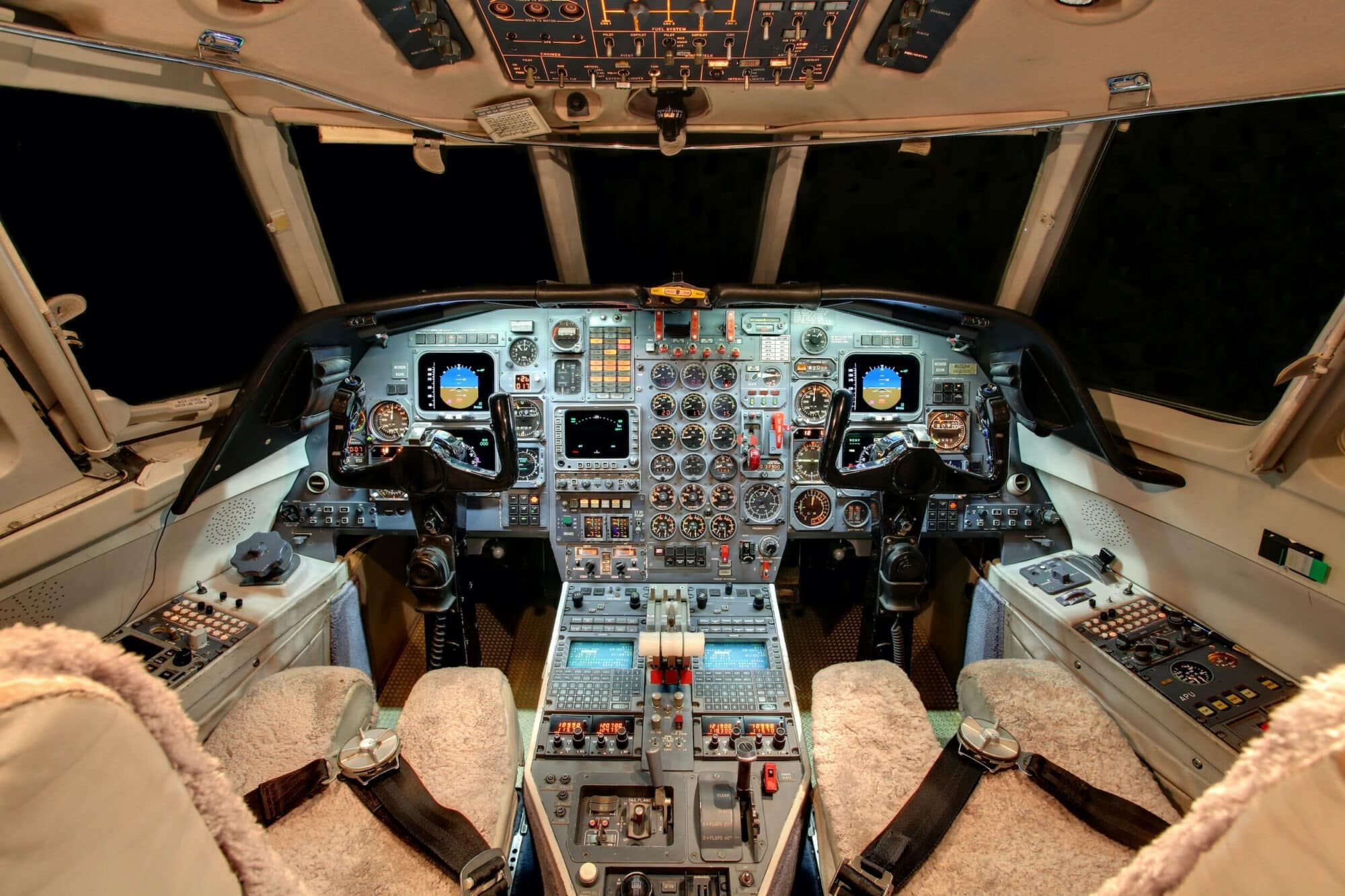 Dassault Falcon 50-40 Cockpit
