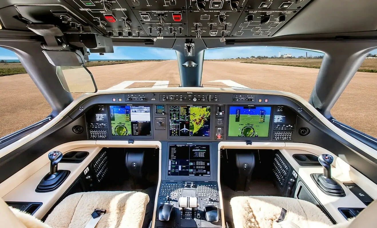 Embraer Legacy 450 Cockpit