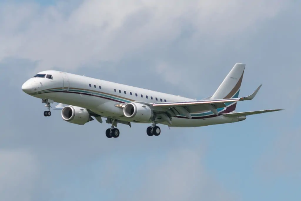 Embraer Lineage 1000 Zunanjost