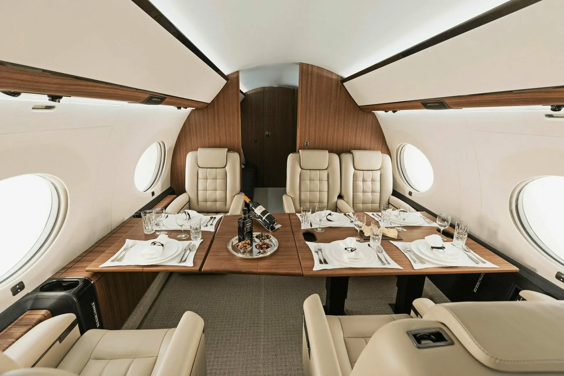 Gulfstream الداخلية G650
