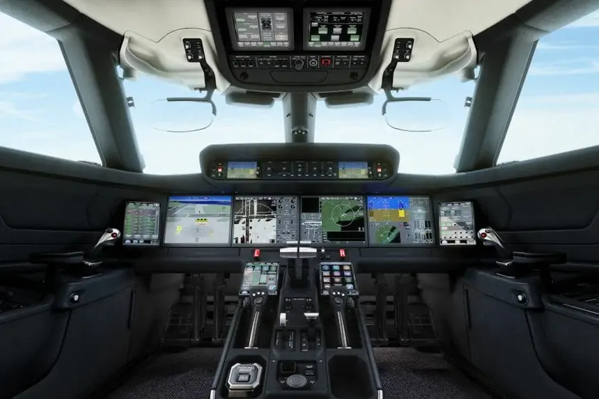 Gulfstream G700 кабинасы gulfstream Симметрия ұшу палубасы, бүйір таяқшалар және сенсорлық экран