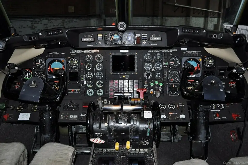 Gulfstream GII Cockpit