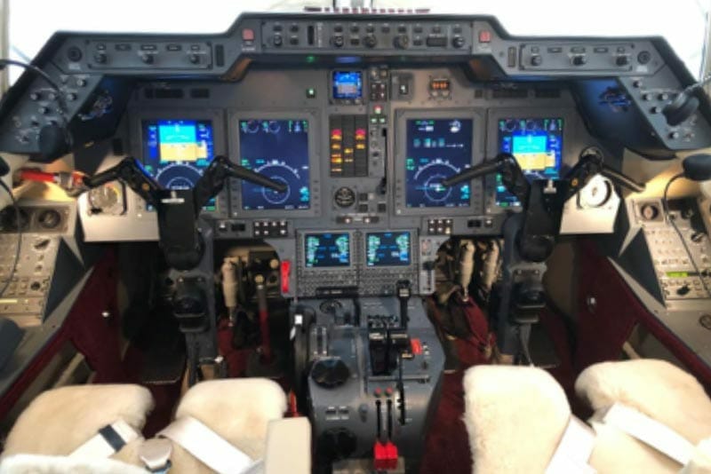 Hawker 850XP Cockpit