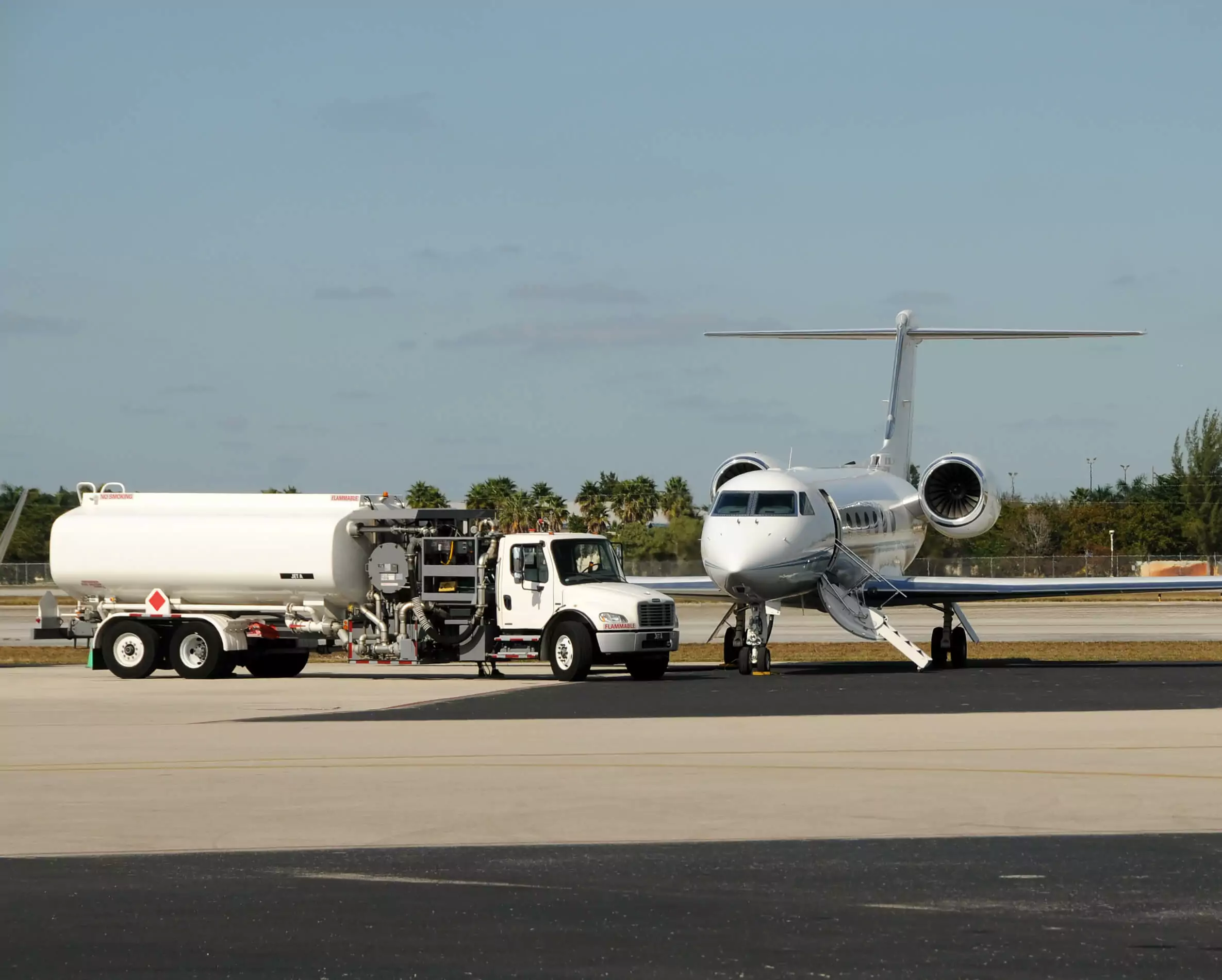 Private Jet fuel stop