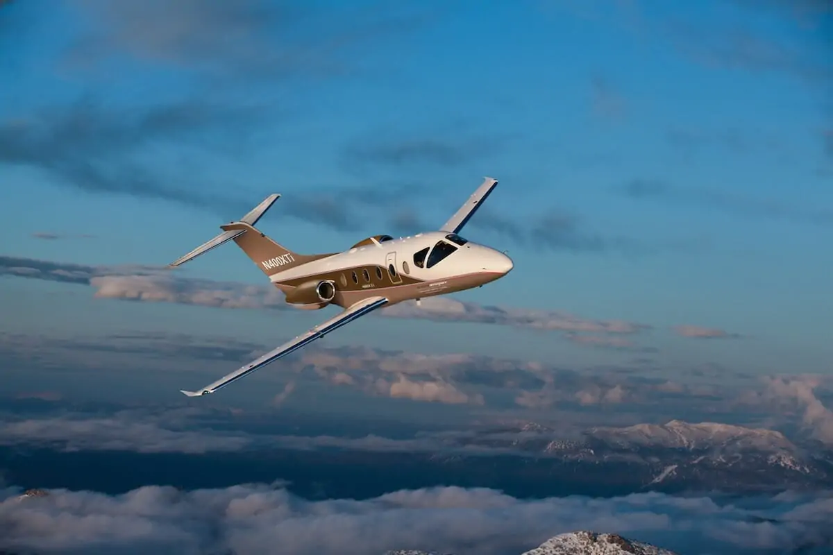 The Ultimate Light Jet – Embraer Phenom 300E Vs Nextant 400XTi Vs Cessna Citation CJ3+