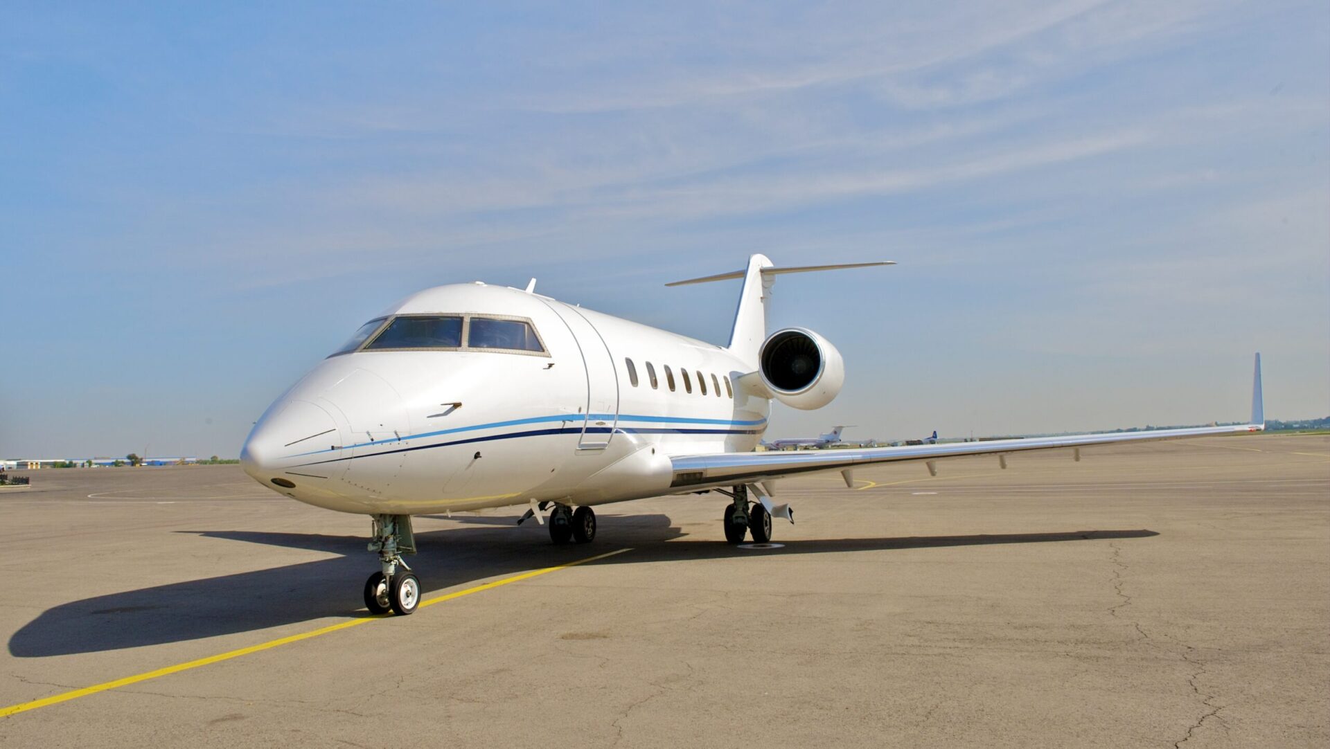 Bombardier Challenger 604 Эксплуатационные расходы и рыночная цена